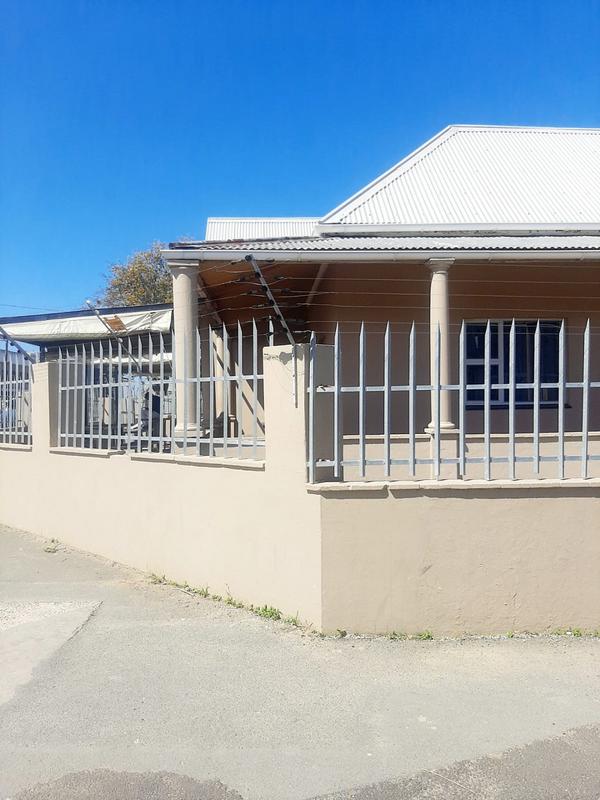 20 Bedroom Property for Sale in Southernwood Eastern Cape